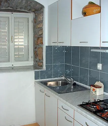 In Einem Dalmatischen Haus In Novigrad-dalmatien Neben Zadar, Mit Klimaanlage Ac *