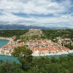 Lägenhet In Einem Dalmatischen Haus In Novigrad-dalmatien Neben Zadar, Mit Klimaanlage Ac *