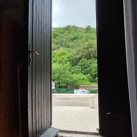 アパート In Einem Dalmatischen Haus In Novigrad-dalmatien Neben Zadar, Mit Klimaanlage Ac ノビグラード・ダルメーシャ